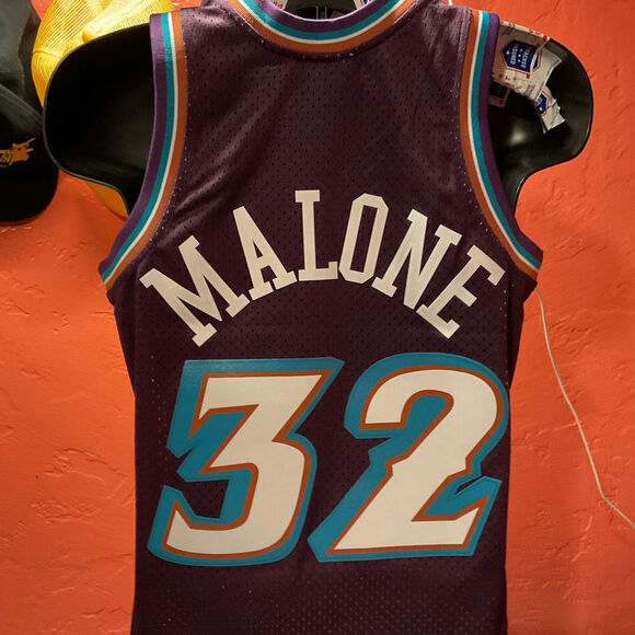 Mitchell & Ness 1998 Utah Jazz Karl Malone basketball Jersey Men Small Authentic - Picture 2 of 6